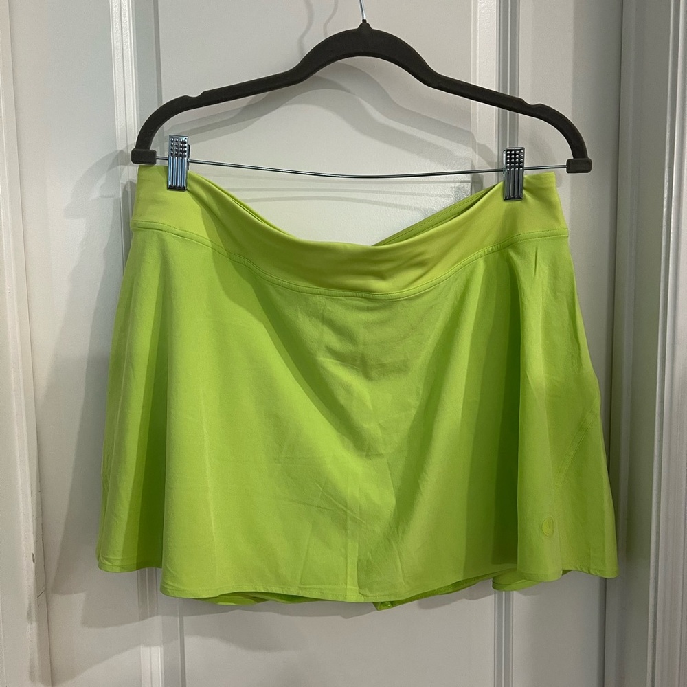 Lululemon green skort